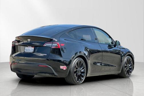 Solid Black 2022 Tesla Model Y Performance Dual Motor All-Wheel Drive