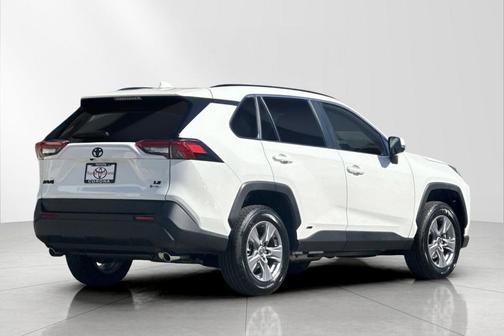2025 Toyota RAV4 Hybrid LE