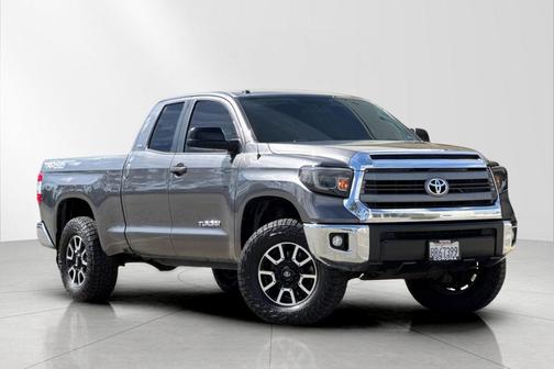 2014 Toyota Tundra SR5