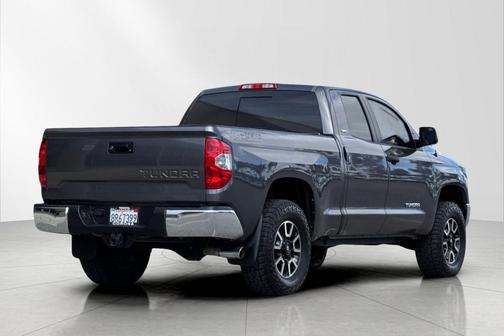 2014 Toyota Tundra SR5