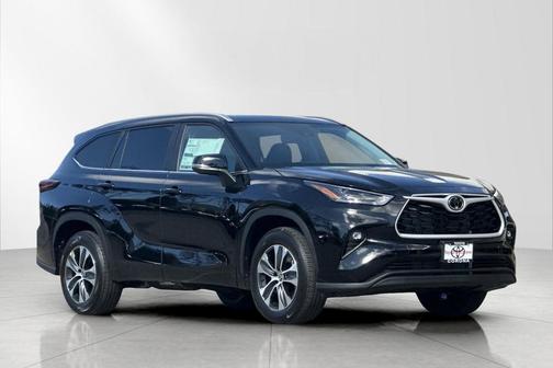2025 Toyota Highlander XLE