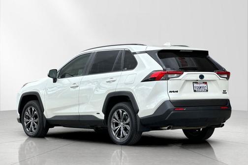 2022 Toyota RAV4 Hybrid XLE Premium