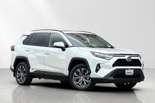 2022 Toyota RAV4 Hybrid XLE Premium