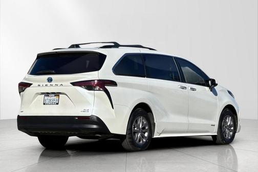 2021 Toyota Sienna XLE 7 Passenger