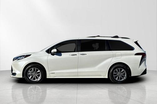 2021 Toyota Sienna XLE 7 Passenger