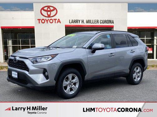 Silver Sky Metallic 2021 Toyota RAV4 XLE