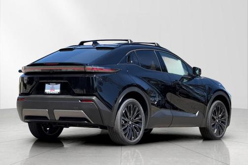 Midnight Black Metallic 2026 Toyota C-HR XSE