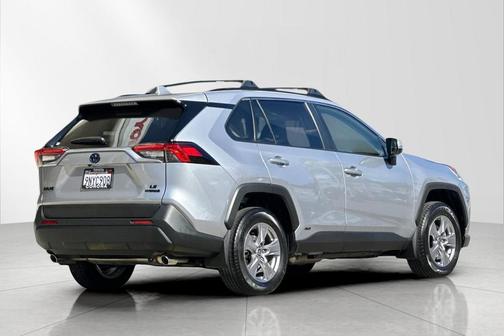 2024 Toyota RAV4 Hybrid LE