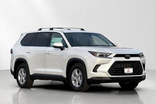 2026 Toyota Highlander LE