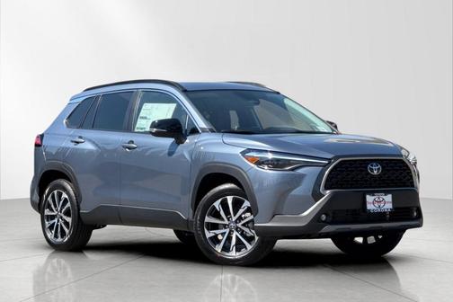 2025 Toyota Corolla Cross XLE