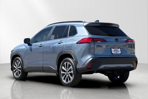2025 Toyota Corolla Cross XLE