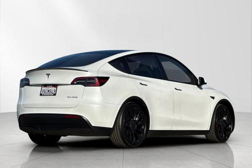 2022 Tesla Model Y Performance Dual Motor All-Wheel Drive