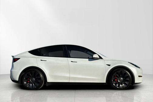 2022 Tesla Model Y Performance Dual Motor All-Wheel Drive