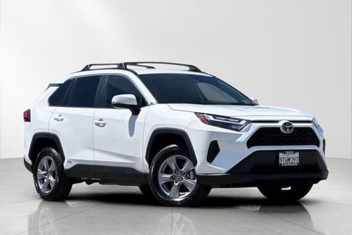 Ice Cap 2025 Toyota RAV4 Hybrid XLE