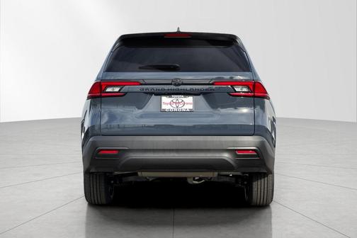 2026 Toyota Highlander LE