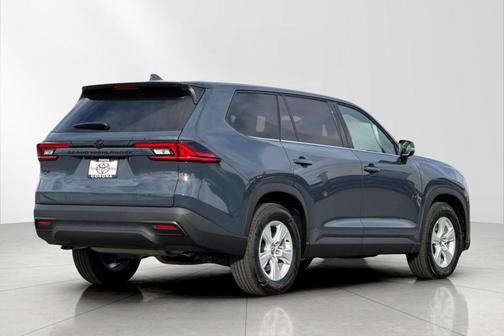 2026 Toyota Highlander LE