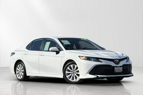 2019 Toyota Camry LE