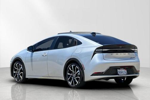 Cutting Edge 2024 Toyota Prius Prime XSE Premium