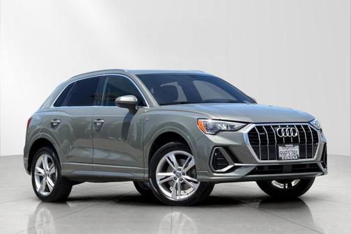 Chronos Gray Metallic 2020 Audi Q3 45 S line Premium