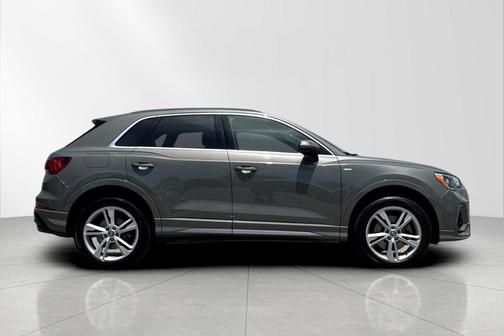 Chronos Gray Metallic 2020 Audi Q3 45 S line Premium