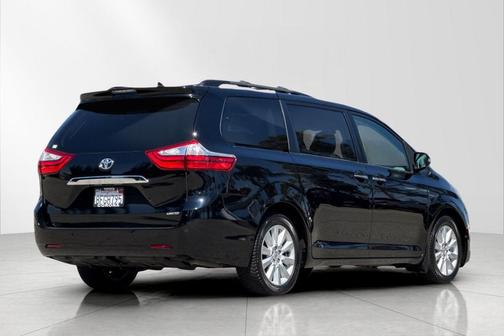 Midnight Black Metallic 2017 Toyota Sienna Limited Premium