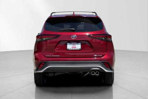 Ruby Flare Pearl 2026 Toyota Highlander XSE