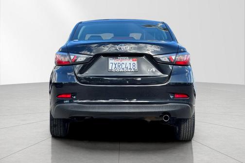 2017 Toyota Yaris iA Base