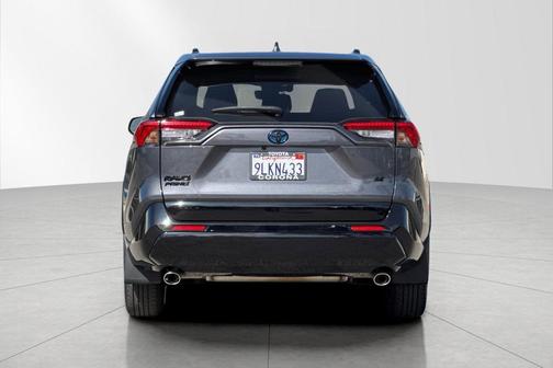 2024 Toyota RAV4 Prime SE