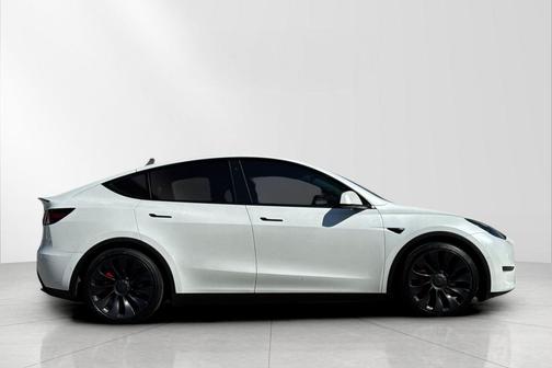 2022 Tesla Model Y Performance Dual Motor All-Wheel Drive