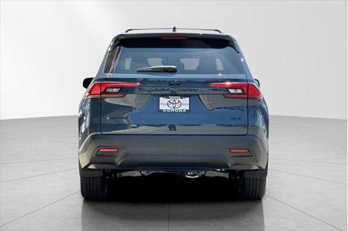 2025 Toyota Grand Highlander Hybrid XLE