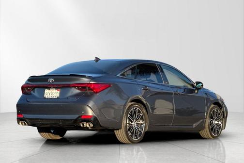 2022 Toyota Avalon Touring