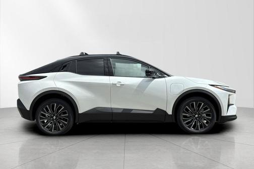 Wind Chill Pearl w/Midnight Black Metallic Roof 2026 Toyota C-HR XSE