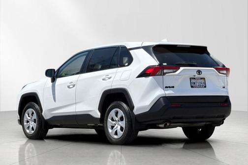 Ice Cap 2024 Toyota RAV4 LE