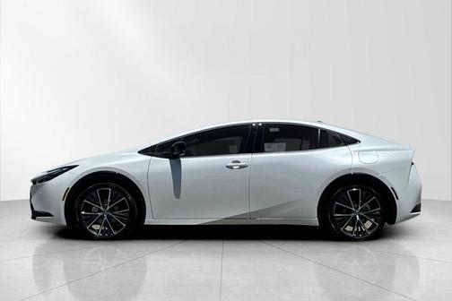 Wind Chill Pearl 2026 Toyota Prius XLE