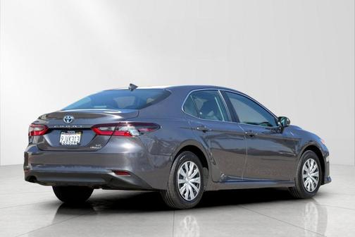 2024 Toyota Camry Hybrid LE