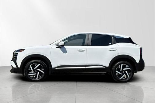 Fresh Powder 2025 Nissan Kicks SV