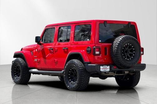 Firecracker Red Clearcoat 2019 Jeep Wrangler Unlimited Sahara