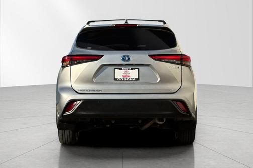 2023 Toyota Highlander Hybrid LE