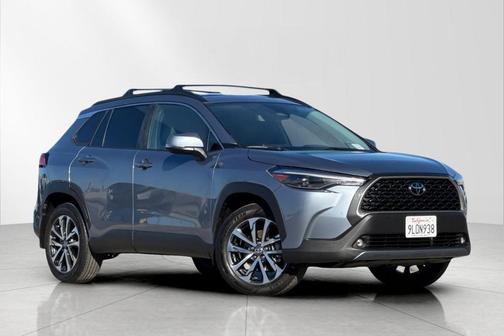 2024 Toyota Corolla Cross XLE