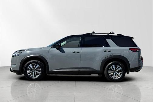 Solid Gray/Super Black 2024 Nissan Pathfinder SL FWD