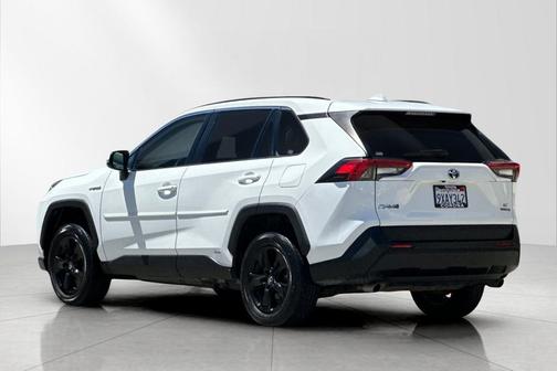Super White 2019 Toyota RAV4 Hybrid LE