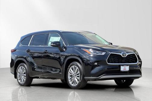 Midnight Black Metallic 2026 Toyota Highlander Hybrid Platinum
