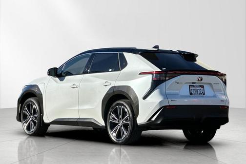 2024 Toyota bZ4X Limited