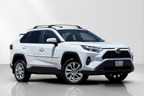 Wind Chill Pearl 2024 Toyota RAV4 XLE Premium