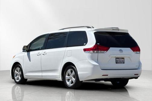2011 Toyota Sienna LE