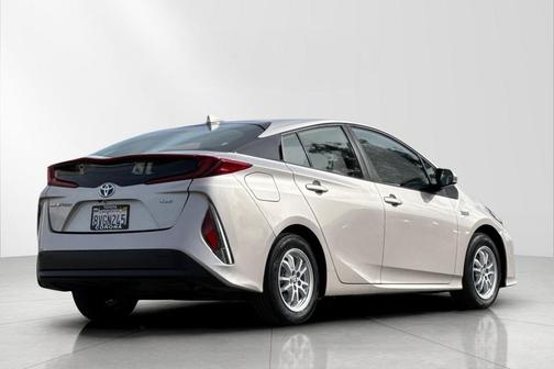 2021 Toyota Prius Prime XLE