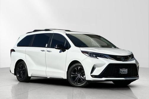 2024 Toyota Sienna XSE 7 Passenger