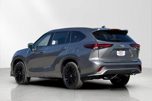 2026 Toyota Highlander XSE