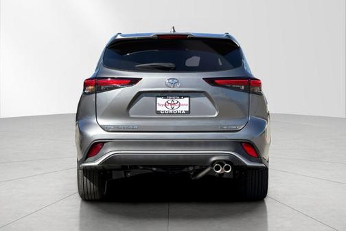 2026 Toyota Highlander XSE
