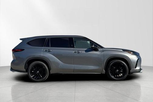 2026 Toyota Highlander XSE